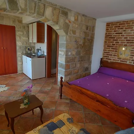 Apartments Palace Mira Mare Tivat Room photo