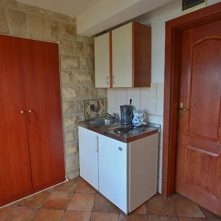 Apartments Palace Mira Mare Tivat Room photo
