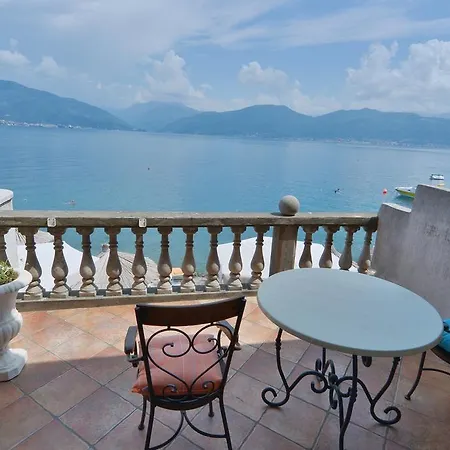 Apartments Palace Mira Mare Tivat Room photo