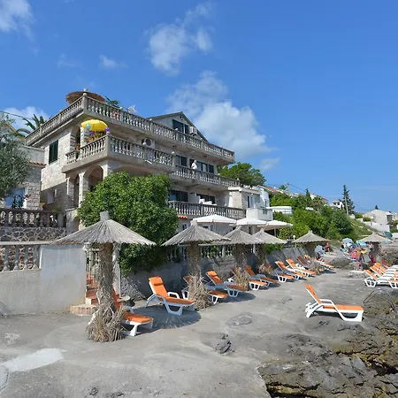 Apartments Palace Mira Mare Tivat Exterior photo