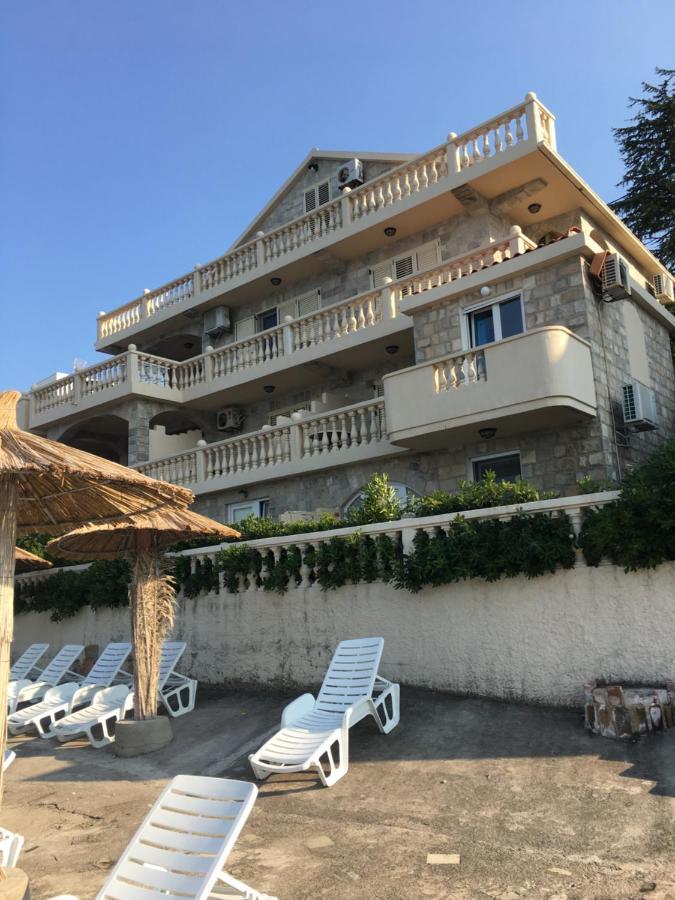 Palace Mira Mare