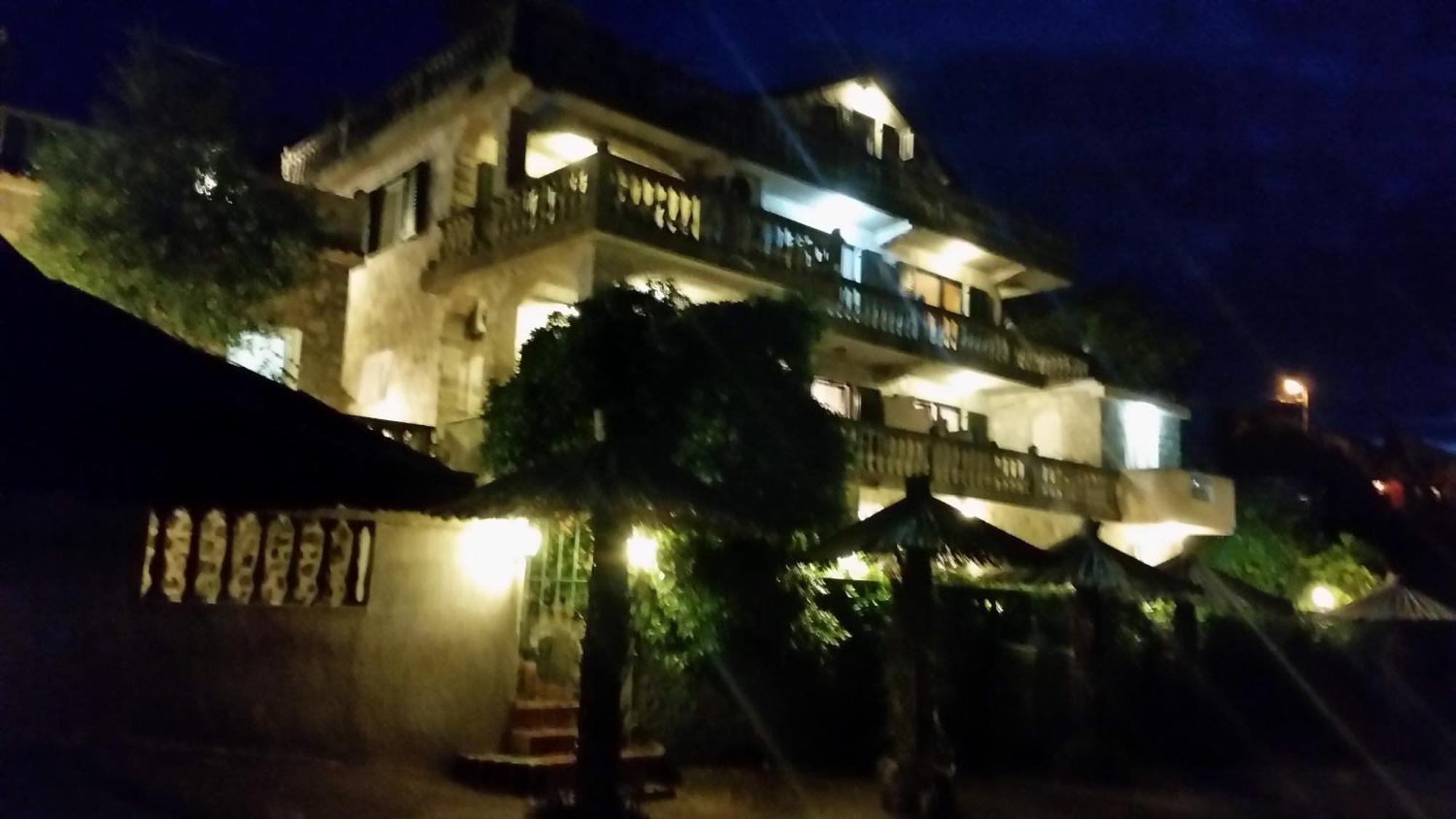 Palace Mira Mare Tivat
