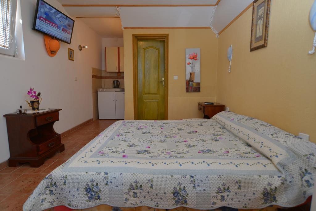 Apartment Palace Mira Mare Tivat