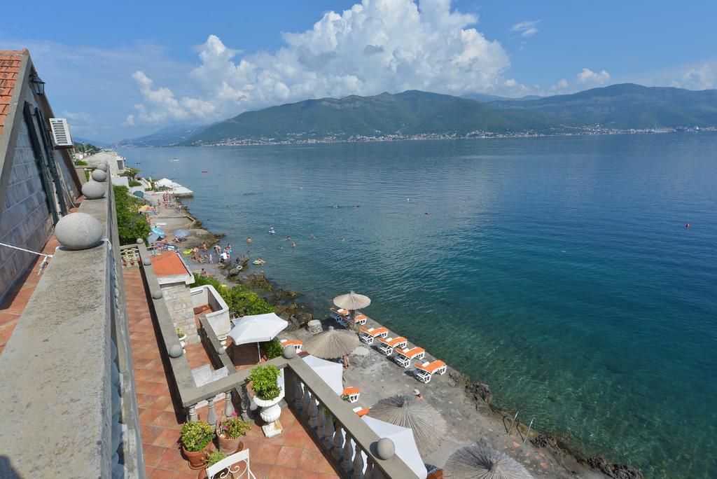 Palace Mira Mare Apartment Tivat